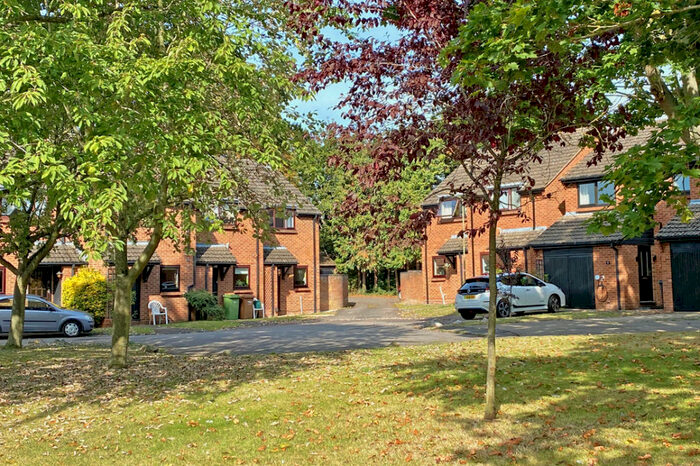 2 Bedroom Semi-Detached House To Rent In Rowland Close, Wallingford, OX10