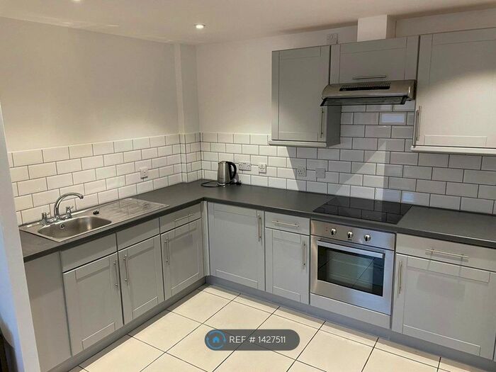 1 Bedroom Flat To Rent In Parkway, London, NW1