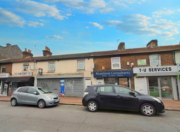 3 Bedroom Maisonette To Rent In Vicarage Lane, Stratford, E15