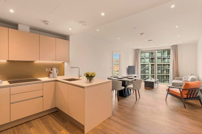 2 Bedroom Apartment To Rent In Nine Elms Lane, London, SW11