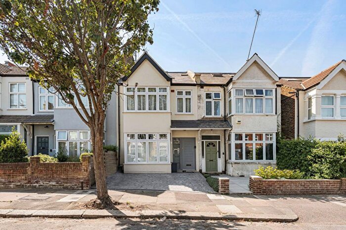 4 Bedroom Terraced House For Sale In Harrow View Road, London, W5