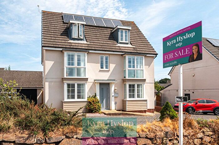 5 Bedroom Detached House For Sale In Newcourt Way, Exeter, EX2
