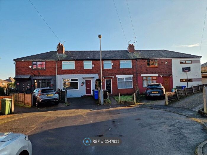 2 Bedroom Semi-Detached House To Rent In Tewkesbury Avenue, Droylsden, Manchester, M43