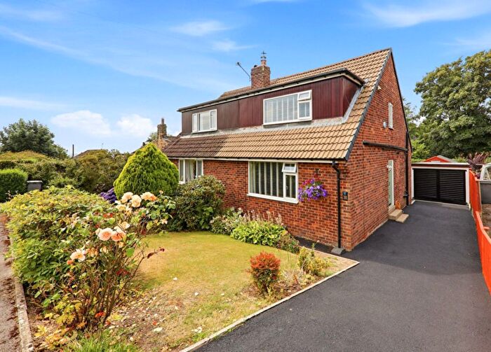 3 Bedroom Semi Detached House For Sale In The Sycamores, Guiseley, LS20