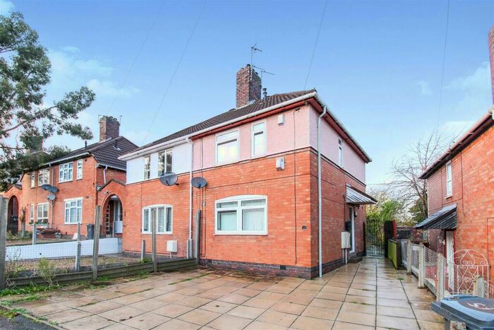 3 Bedroom Semi-Detached House To Rent In Swannington Road, Leicester, LE3