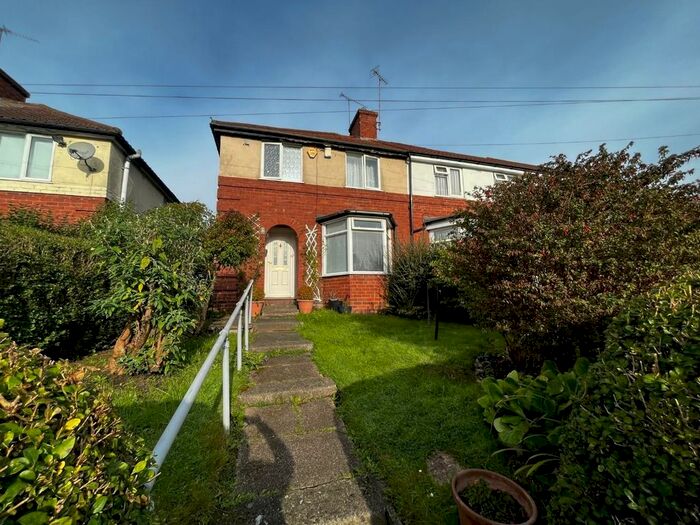 3 Bedroom Semi-Detached House To Rent In War Lane, Birmingham, B17