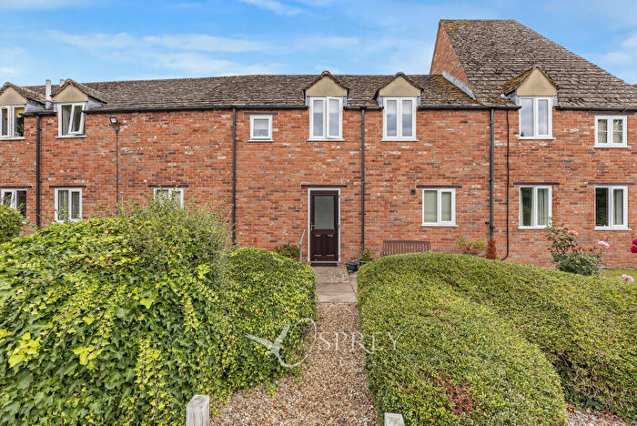 2 Bedroom Apartment For Sale In Derwent House, Oundle, Northamptonshire, PE8