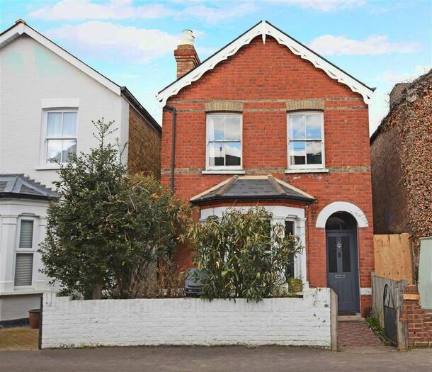 3 Bedroom Land To Rent In Cromwell Road, Feltham, TW13
