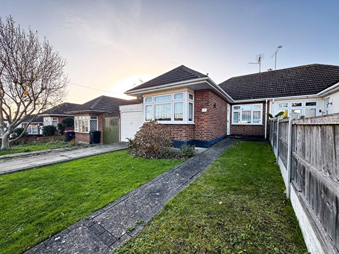 2 Bedroom Semi Detached Bungalow For Sale In Heycroft Road, Leigh On Sea, SS9
