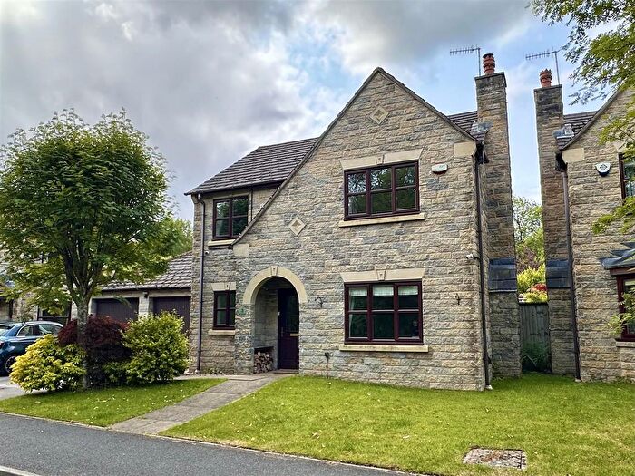 4 Bedroom Detached House For Sale In Shallcross Mill Road, Whaley Bridge, High Peak, SK23