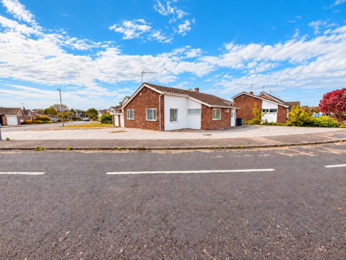 3 Bedroom Detached House For Sale In Gatefield Close, Walton On The Naze, Essex, CO14