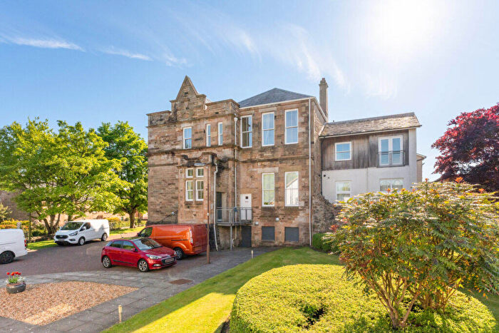 2 Bedroom Flat For Sale In Old School Court, Linlithgow, EH49