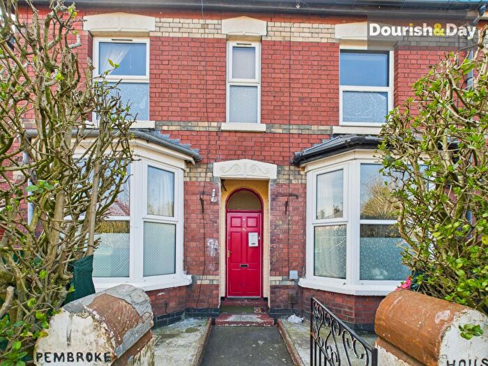 3 Bedroom Terraced House For Sale In Corporation Street, Stafford, ST16