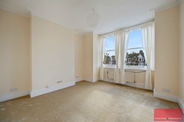 3 Bedroom Maisonette To Rent In Drayton Road, Harlesden, NW10