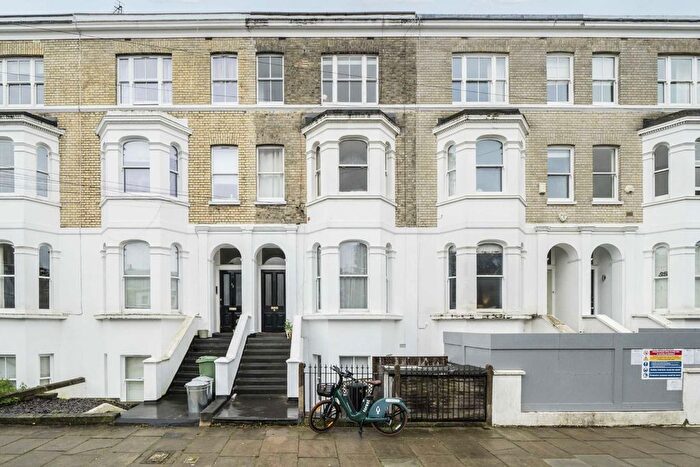2 Bedroom Flat To Rent In Westcroft Square, Hammersmith, W6