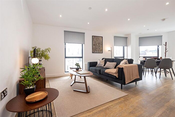 2 Bedroom Flat To Rent In Oscar House, Manchester, M15