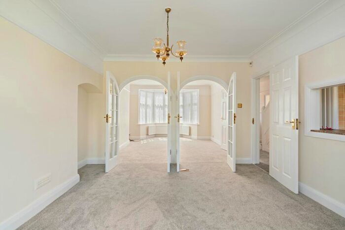 5 Bedroom Semi-Detached House To Rent In Manor Drive, Esher, KT10