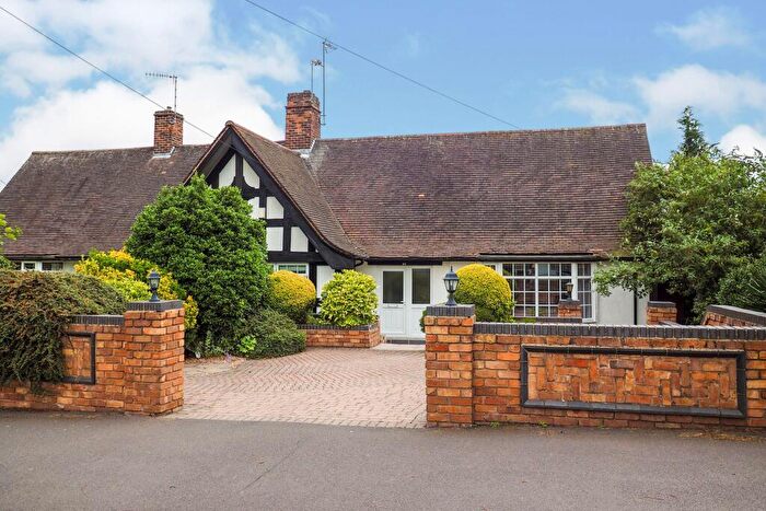 3 Bedroom House To Rent In Middleton Boulevard, Nottingham, NG8