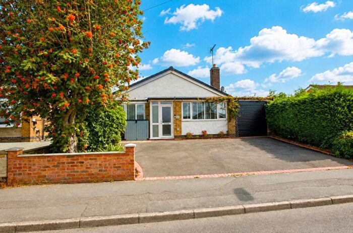 3 Bedroom Detached Bungalow For Sale In Launceston Drive, Hugglescote, LE67