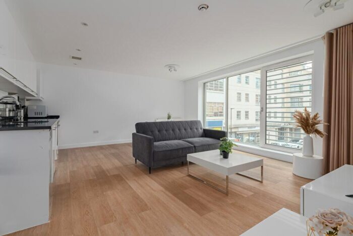 2 Bedroom Apartment To Rent In Frying Pan Alley Spitalfields, E1