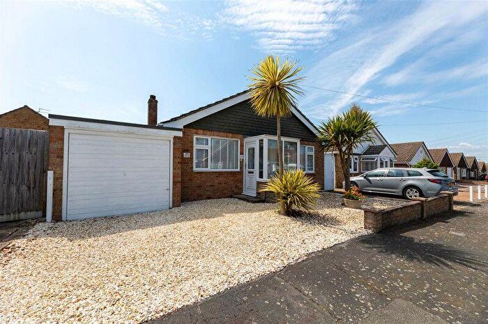 2 Bedroom Detached Bungalow For Sale In Nansen Road, Holland-on-Sea, Clacton-on-sea, CO15
