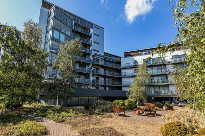 3 Bedroom Flat To Rent In Dace Road, London, E3