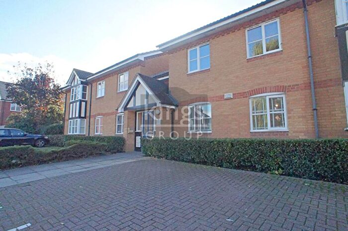 2 Bedroom Flat For Sale In Redwood Gardens, London, E4