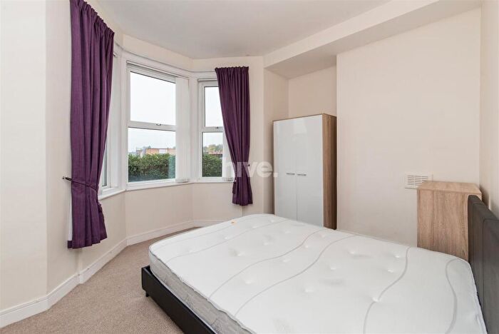 2 Bedroom Flat To Rent In Dinsdale Road, Sandyford, Newcastle Upon Tyne, NE2