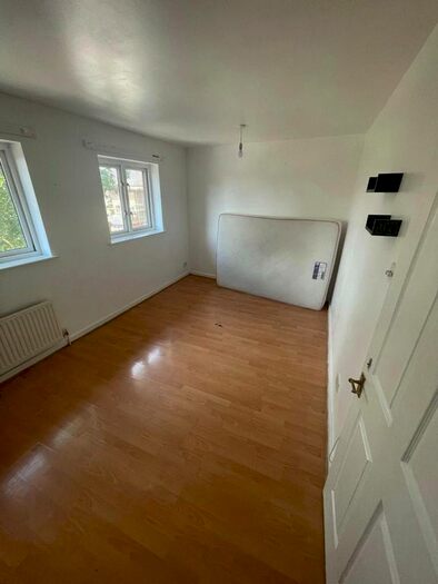 4 Bedroom End Of Terrace House To Rent In Dunedin Road, London, E10