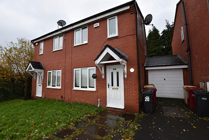 3 Bedroom Semi-Detached House To Rent In Maybreck Close Bolton Lancashire, BL3