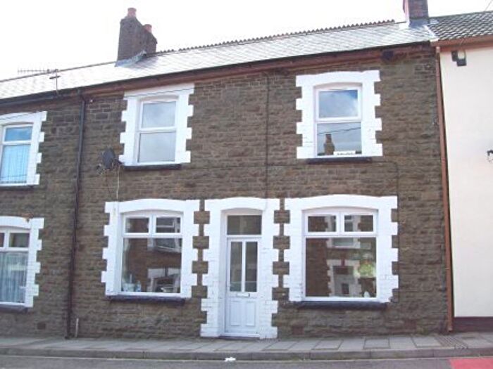 3 Bedroom Property To Rent In Oxford Street, Maerdy, Ferndale, CF43