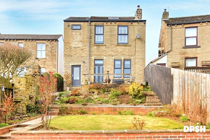 4 Bedroom Detached House For Sale In Headland Lane, Earlsheaton, WF12