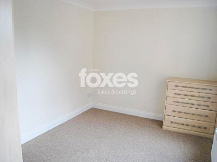 1 Bedroom Flat To Rent In Flat, Christchurch Road, BH7