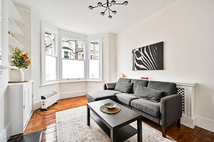 2 Bedroom Flat To Rent In Epirus Road, Fulham Broadway, London, SW6