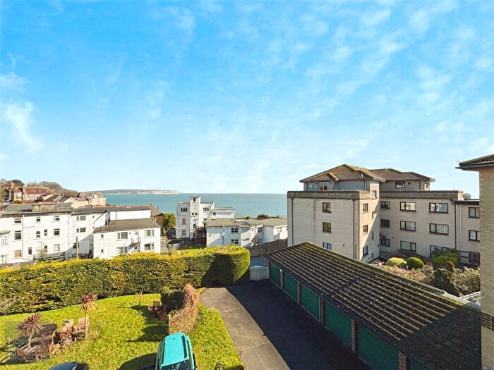 2 Bedroom Apartment For Sale In East Mount Road, Shanklin, Isle Of Wight, PO37