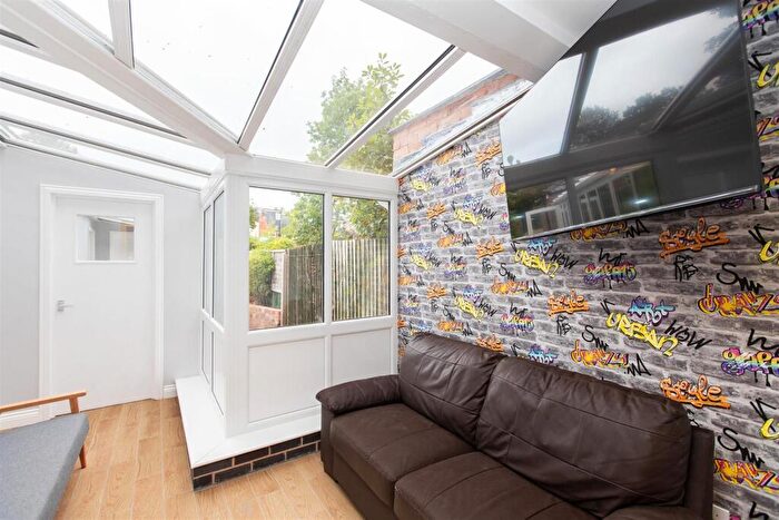 8 Bedroom House To Rent In Bournbrook Road, Birmingham, B29