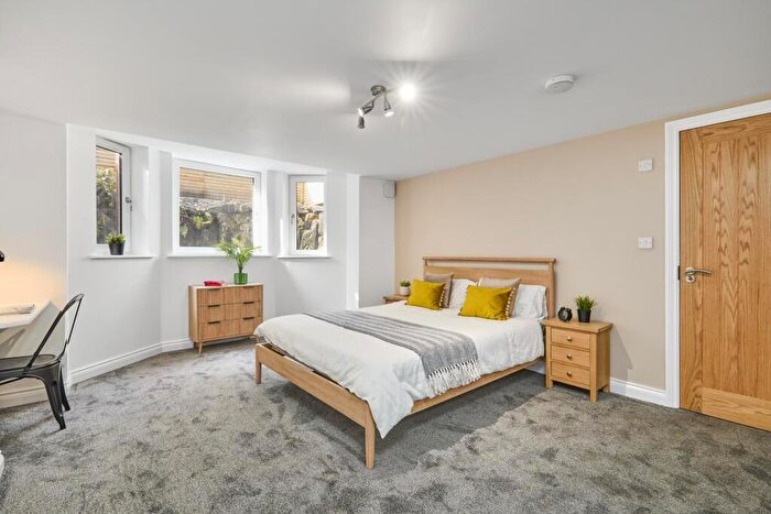 1 Bedroom House To Rent In Delph Lane, Leeds, LS6