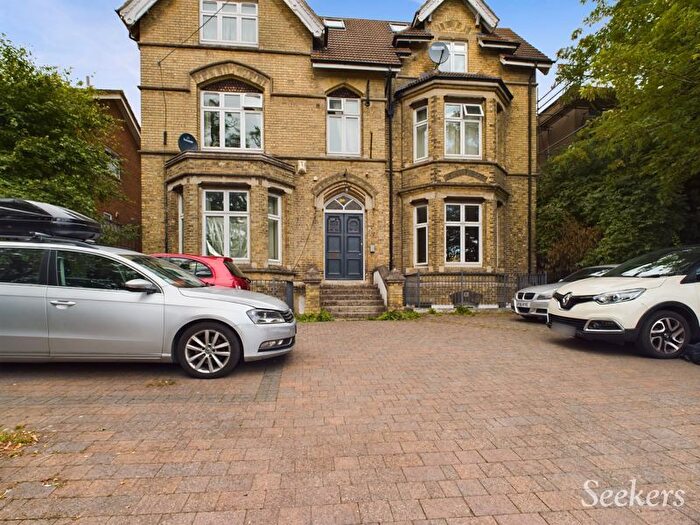 2 Bedroom Flat To Rent In Tonbridge Road, Maidstone, Kent, ME16