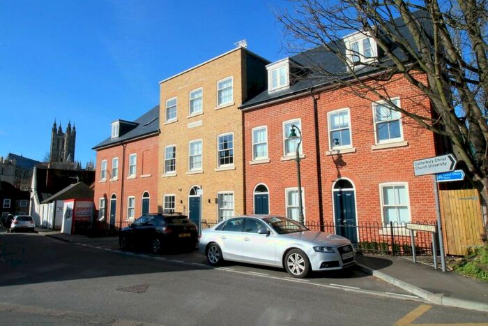 1 Bedroom Flat To Rent In Queningate Court, Canterbury Ref -, CT1
