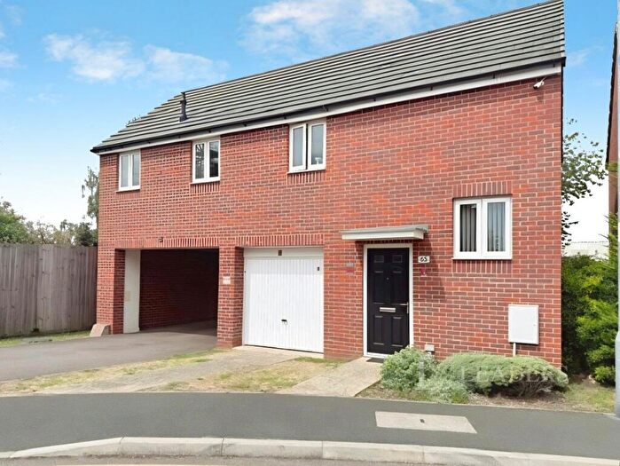 2 Bedroom Coach House For Sale In Willow Road, Bedford, Bedfordshire, MK42