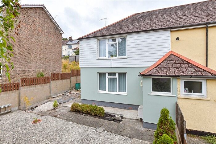 2 Bedroom End Of Terrace House For Sale In Anselm Road, Dover, Kent, CT17