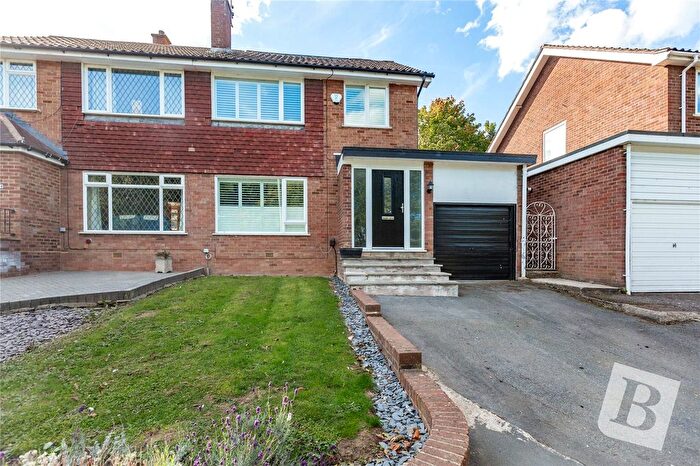4 Bedroom Semi-detached House For Sale In Longfields, Ongar, Essex, CM5