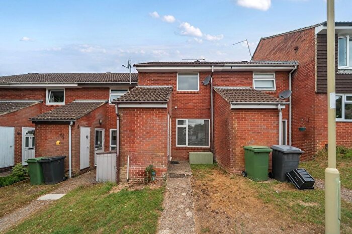 2 Bedroom Terraced House For Sale In May Tree Close, Winchester, SO22