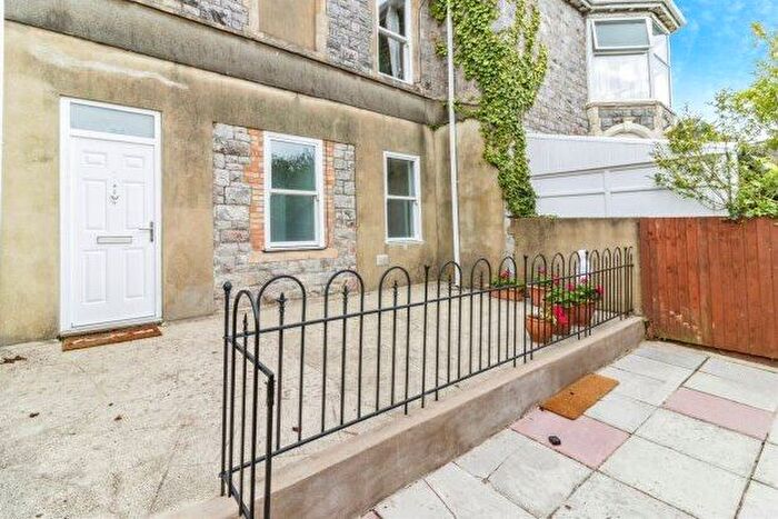 1 Bedroom Property To Rent In St. Marychurch Road, Torquay, TQ1