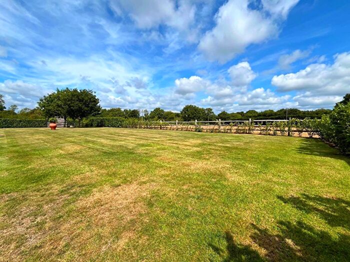 5 Bedroom Detached House For Sale In Hempstead Lane, Hailsham, East Sussex, BN27