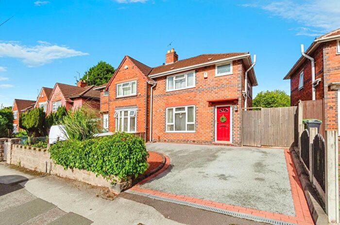 3 Bedroom Semi Detached House For Sale In Alexandra Road, Walsall, West Midlands, WS1