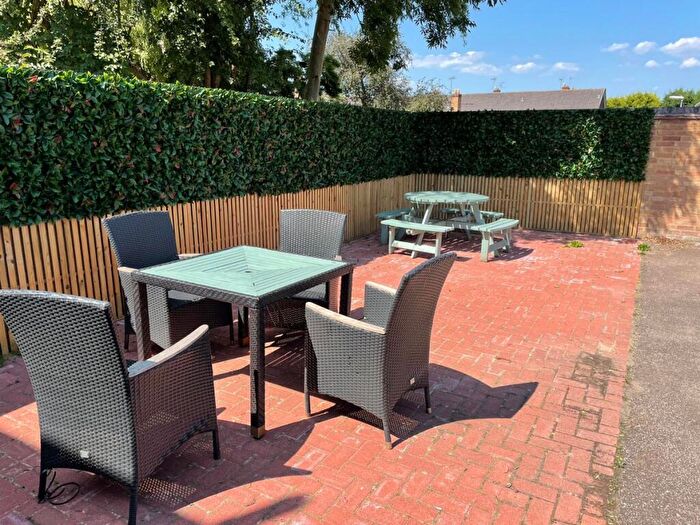 2 Bedroom Apartment To Rent In Flat, Birmingham Road, Warwick, CV34