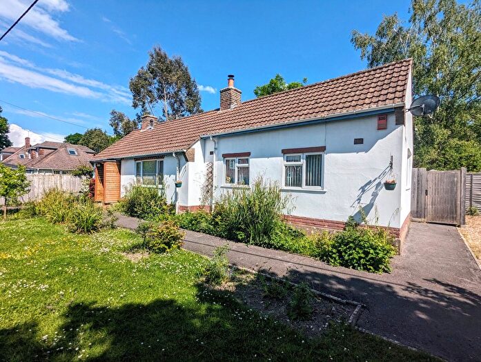 2 Bedroom Bungalow For Sale In Highwood Road, Brockenhurst, Hampshire, SO42