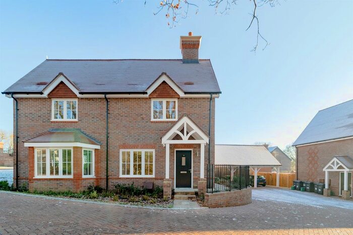 2 Bedroom Semi-Detached House For Sale In , Bostocks Close, Ewhurst, Cranleigh, Surrey, GU6