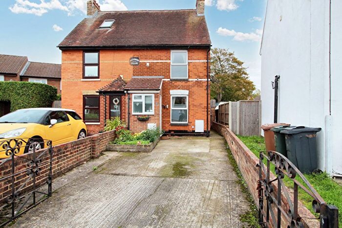 2 Bedroom Semi Detached House For Sale In Mead Road, Willesborough, TN24